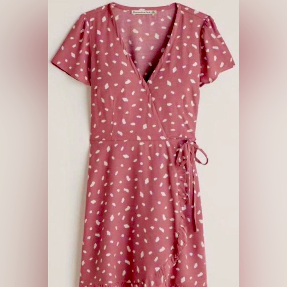 Pink Abercrombie polka dot wrap skirt dress with short sleeves